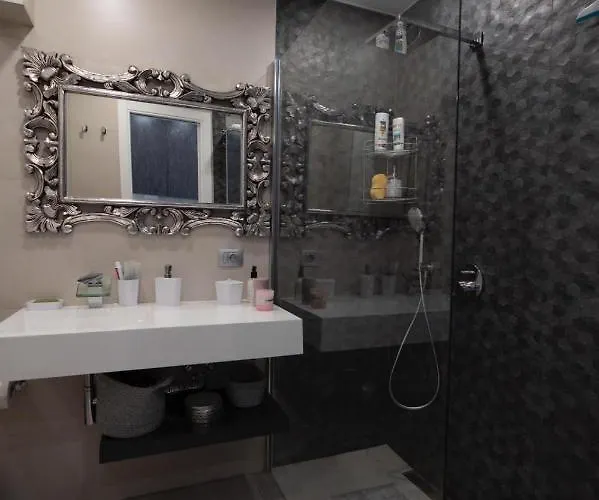 Sweet Deluxe Apart-hotel 4*